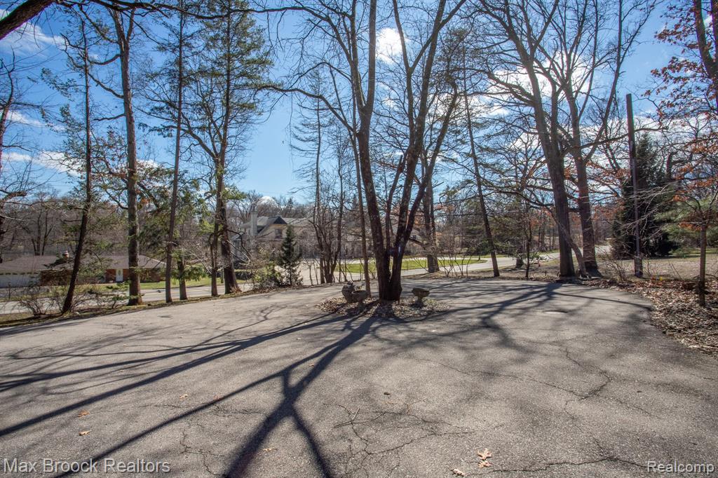 30875 Franklin Road Franklin, MI 48025 - Photo 75 of 86
