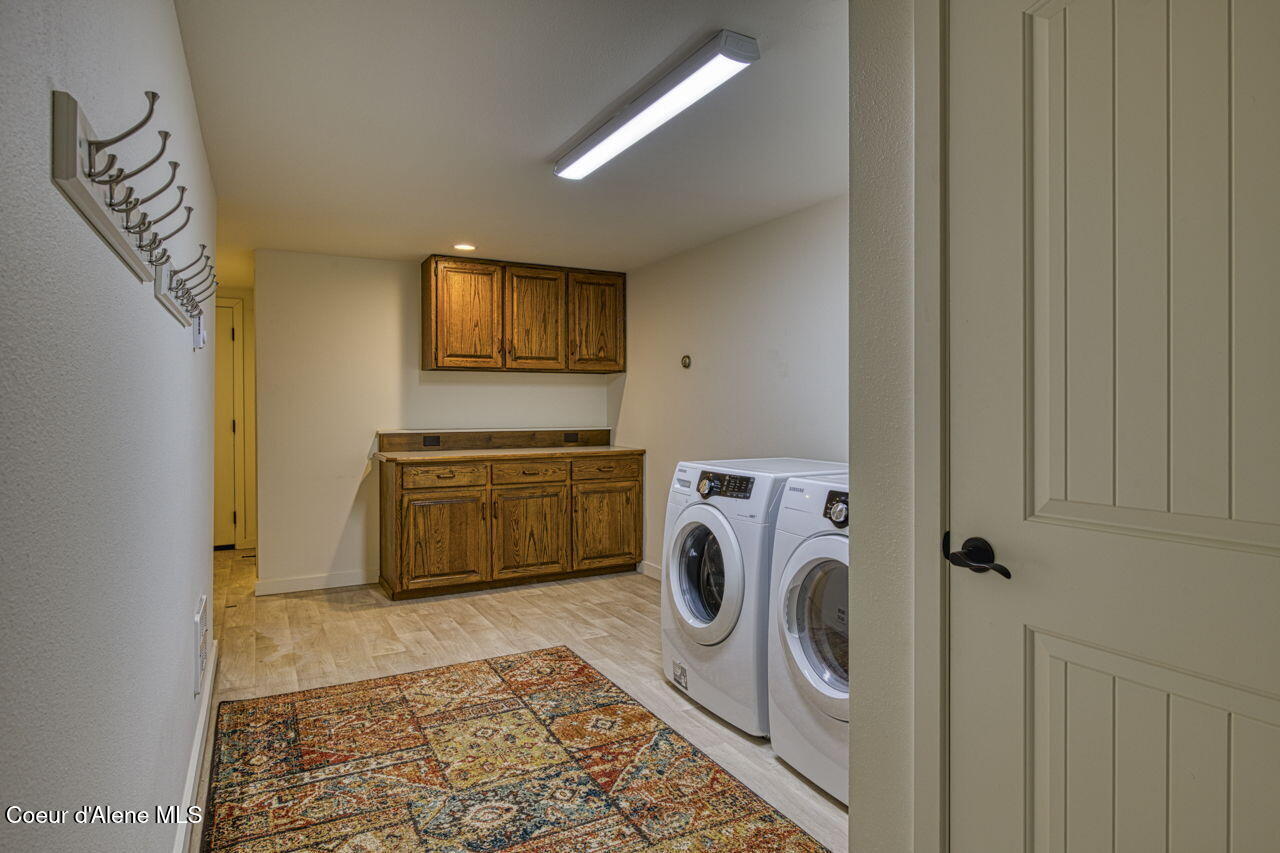 2310 Bottle Bay Road Sagle, ID 83860 - Photo 30 of 49 Laundry