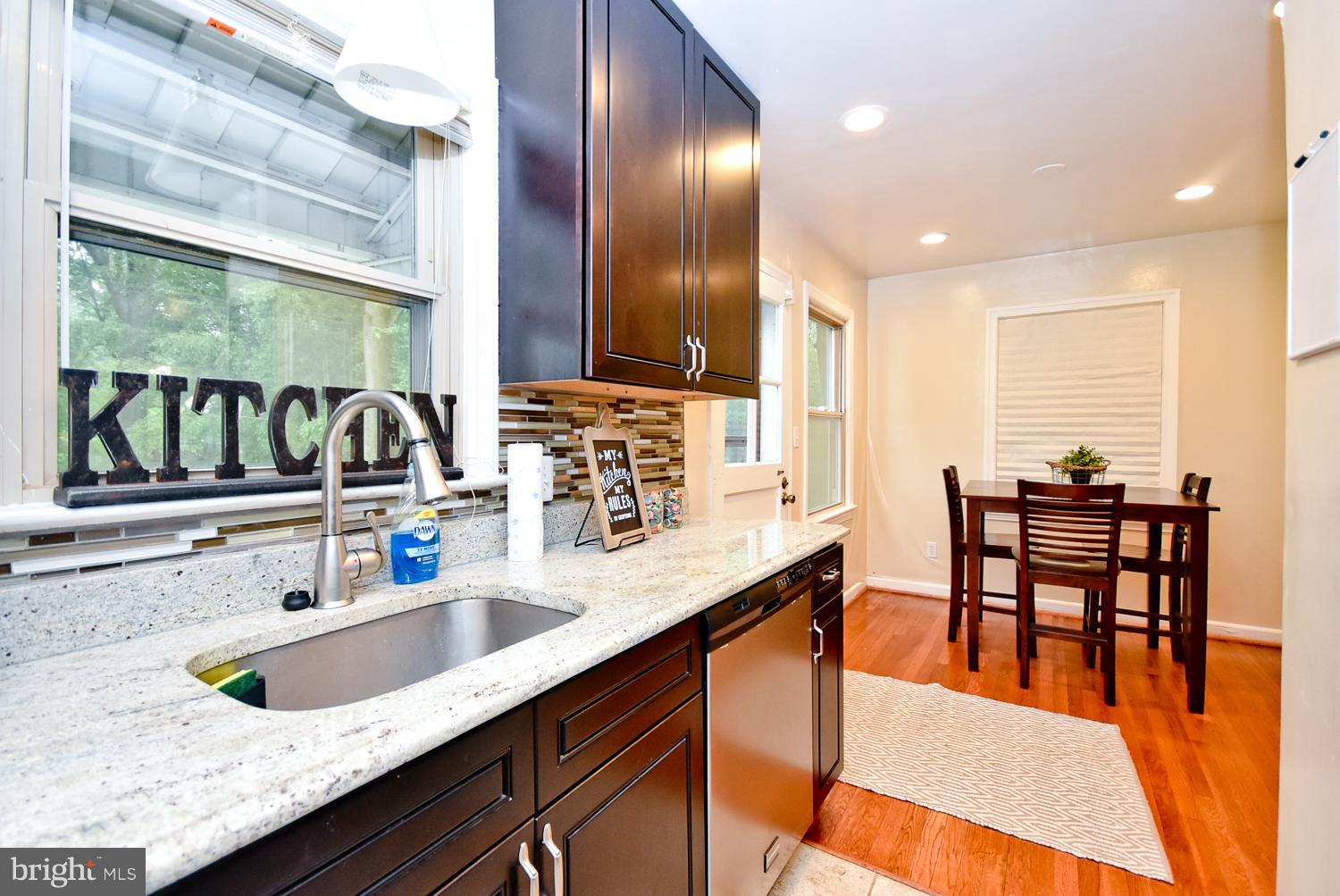 9339 Dubarry Avenue Lanham, MD 20706 - Photo 19 of 30 Kitchen