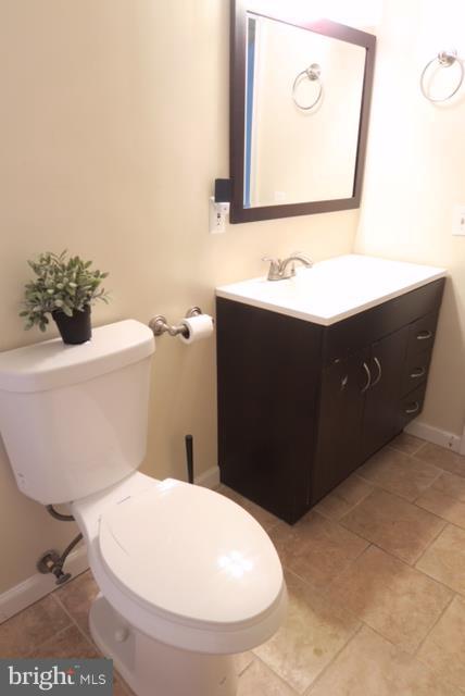 9339 Dubarry Avenue Lanham, MD 20706 - Photo 4 of 30 Bath