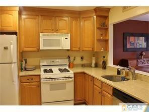 101 Woodbury Road Edison, NJ 08820 - Photo 2 of 5 Gallery Image 2