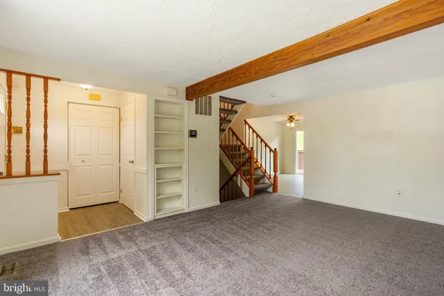 a view of room with walk in closet