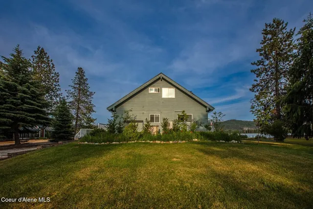 $2,350,000 | 170 Flatwater Lane, Sandpoint, ID 83864