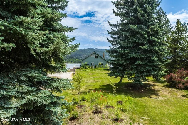 $2,400,000 | 170 Flatwater Lane, Sandpoint, ID 83864