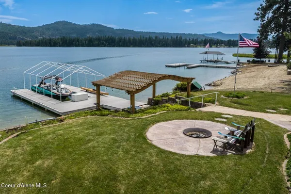 $2,199,500 | 170 Flatwater Lane, Sandpoint, ID 83864