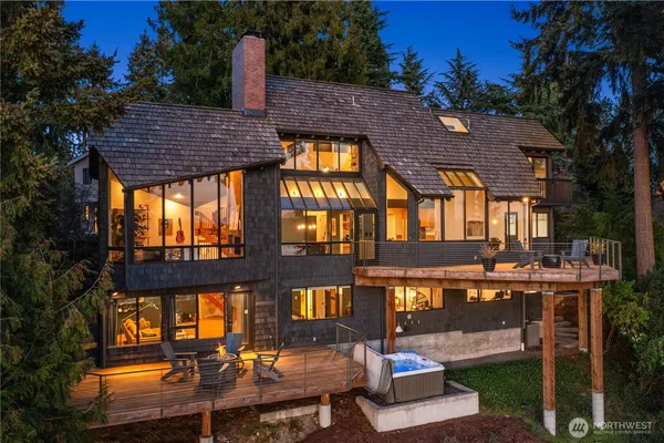 $2,595,000 | 7515 Southeast 76th Street, Mercer Island, WA 98040