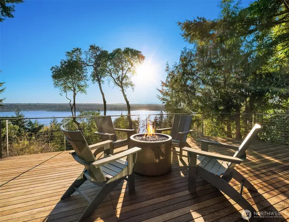 $2,595,000 | 7515 Southeast 76th Street, Mercer Island, WA 98040