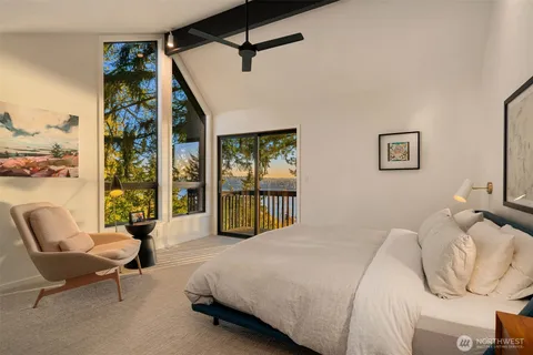 $2,595,000 | 7515 Southeast 76th Street, Mercer Island, WA 98040