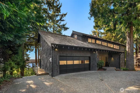 $2,595,000 | 7515 Southeast 76th Street, Mercer Island, WA 98040