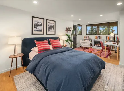 $2,595,000 | 7515 Southeast 76th Street, Mercer Island, WA 98040