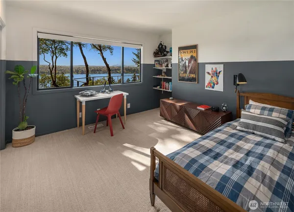 $2,595,000 | 7515 Southeast 76th Street, Mercer Island, WA 98040