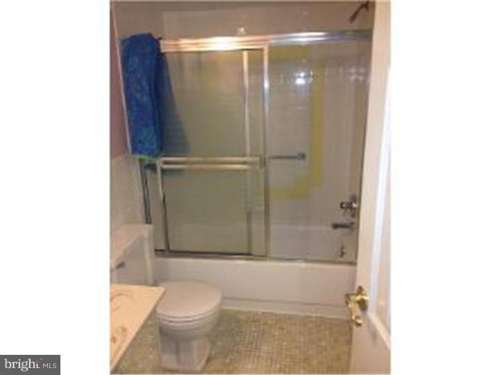 1104 Delaire Landing Road Philadelphia, PA 19114 - Photo 11 of 12 Bathroom