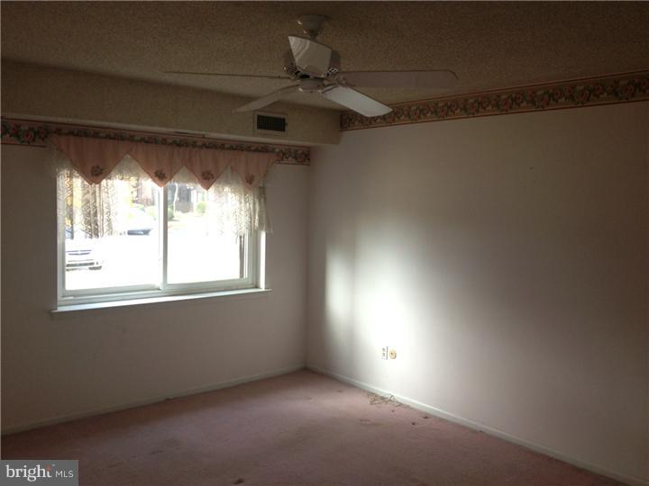 1104 Delaire Landing Road Philadelphia, PA 19114 - Photo 12 of 12 Bedroom - Main