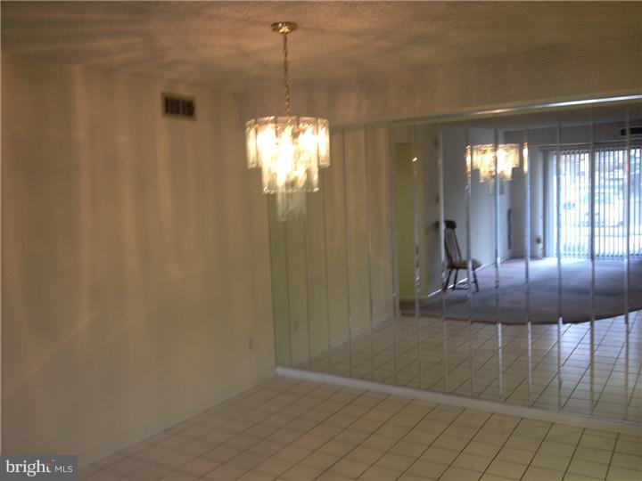 1104 Delaire Landing Road Philadelphia, PA 19114 - Photo 7 of 12 Dining Room