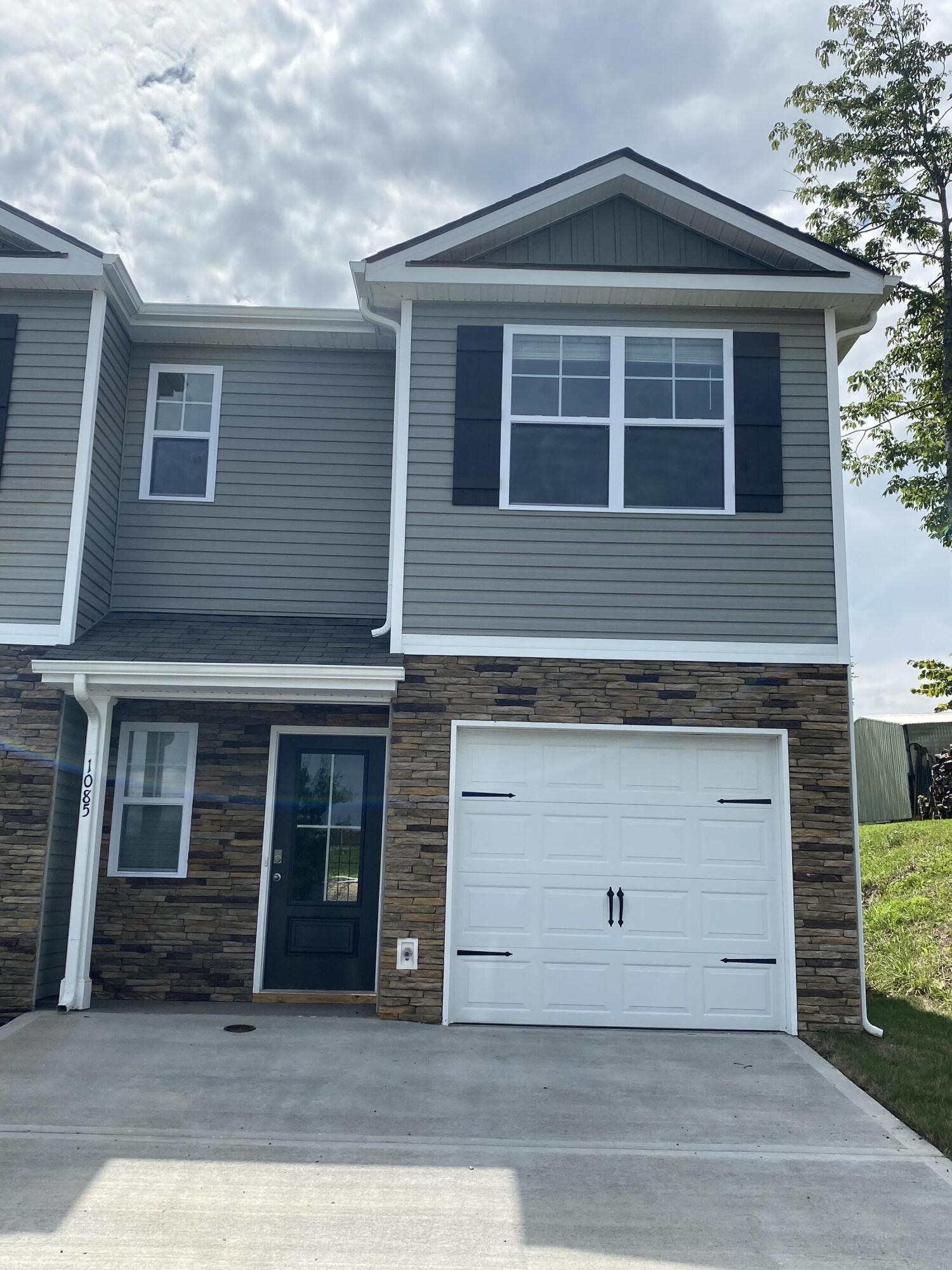 76797F95-89A4-43FC-A44E-F9F2E83136D7