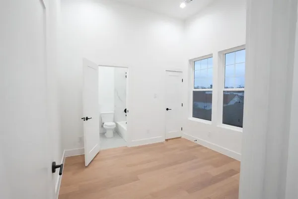 $2,677 | 629 North Tyler Street, Unit 104, Dallas, TX 75208