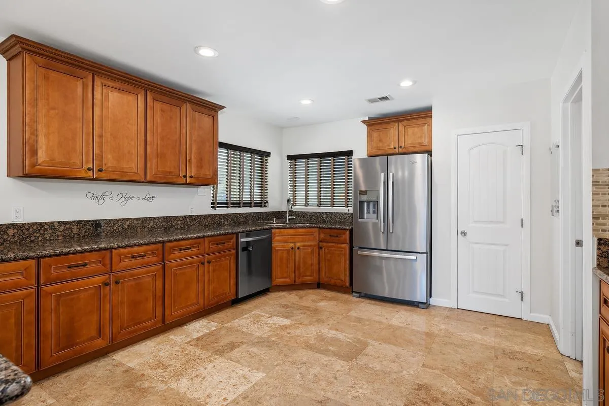 10620 Garden Way Spring Valley, CA 91978 - Photo 13 of 27