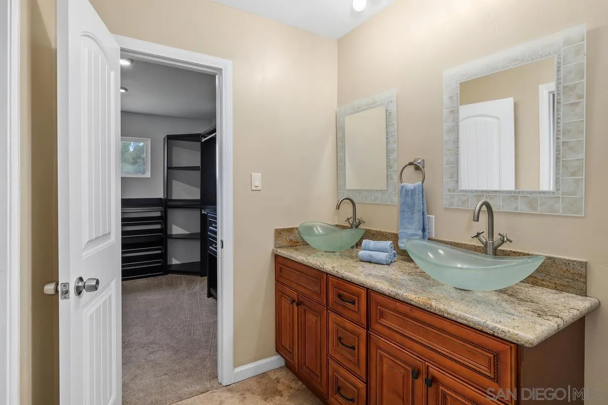 10620 Garden Way Spring Valley, CA 91978 - Photo 8 of 27