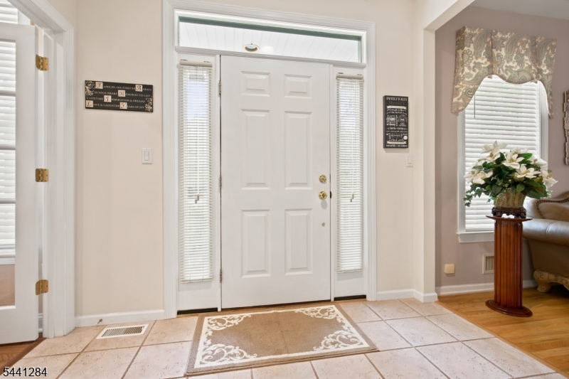 6 Drift Road Freehold, NJ 07728 - Photo 13 of 26