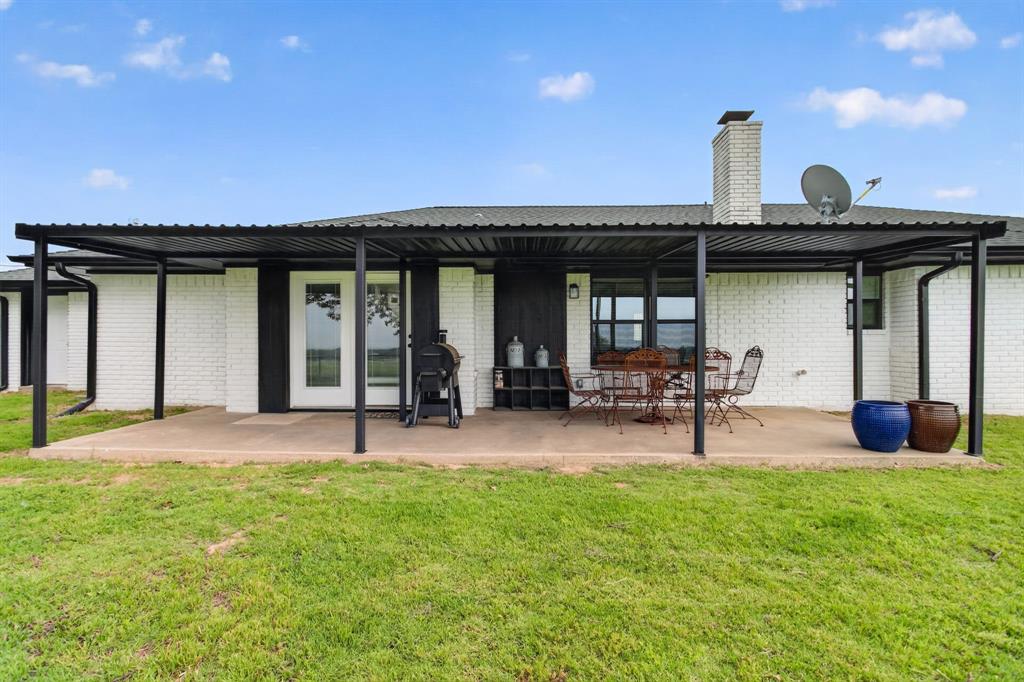 3914 Alamo Road Bowie, TX 76230 - Photo 17 of 34