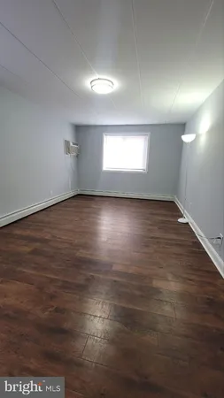 $2,100 | 1575 West Street Road, Unit 832, Warminster, PA 18974