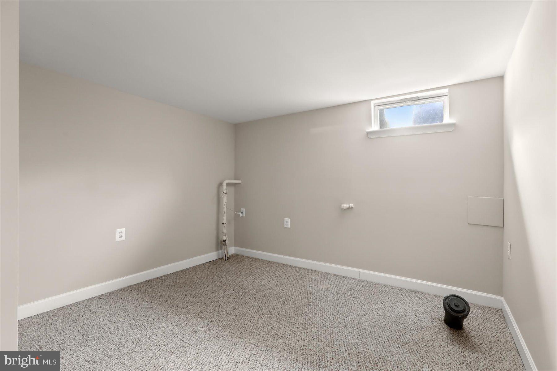 1749 South Hanover Street Baltimore, MD 21230 - Photo 34 of 55 a view of an empty room