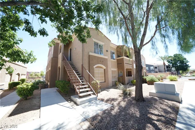 $269,900 | 10245 South Maryland Parkway, Unit 204, Las Vegas, NV 89183