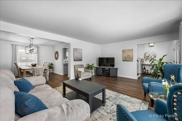 $569,900 | 633 North Bel Aire Terrace, Palatine, IL 60074