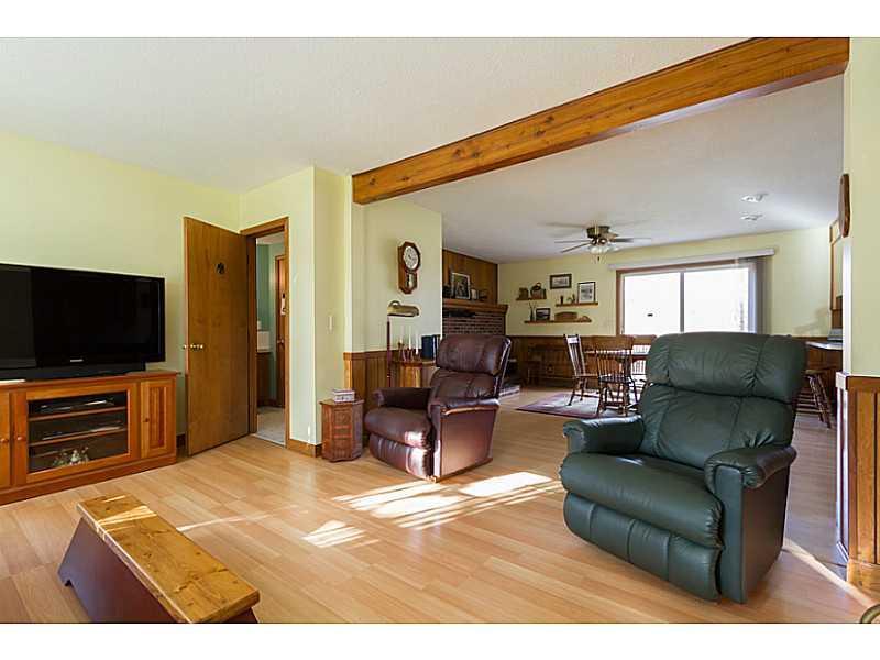 225 Birch Point Road Wiscasset, ME 04578 - Photo 3 of 34 Living Room.