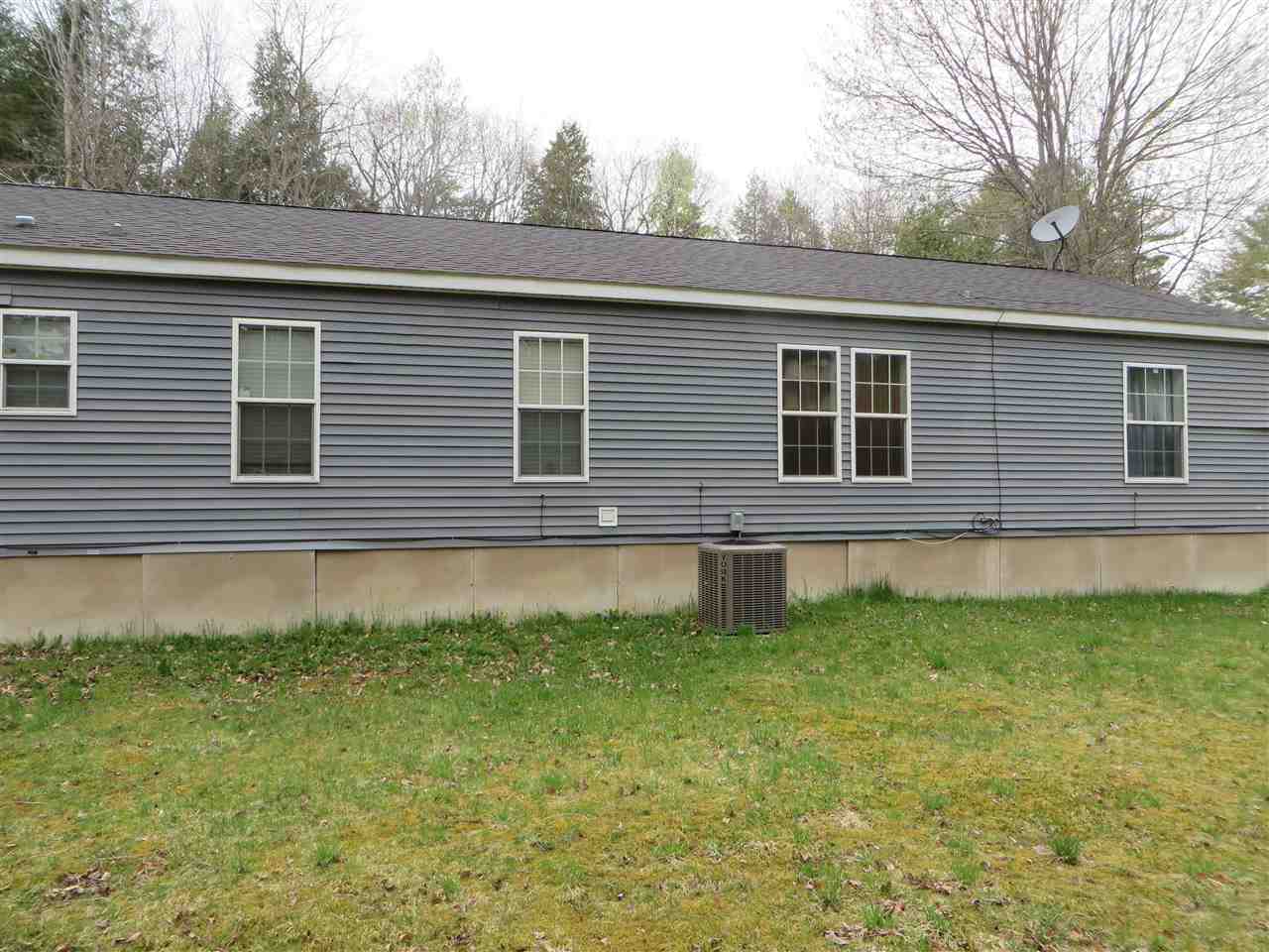 10 Allard Street Exeter, NH 03833 - Photo 3 of 19 Gallery Image 3