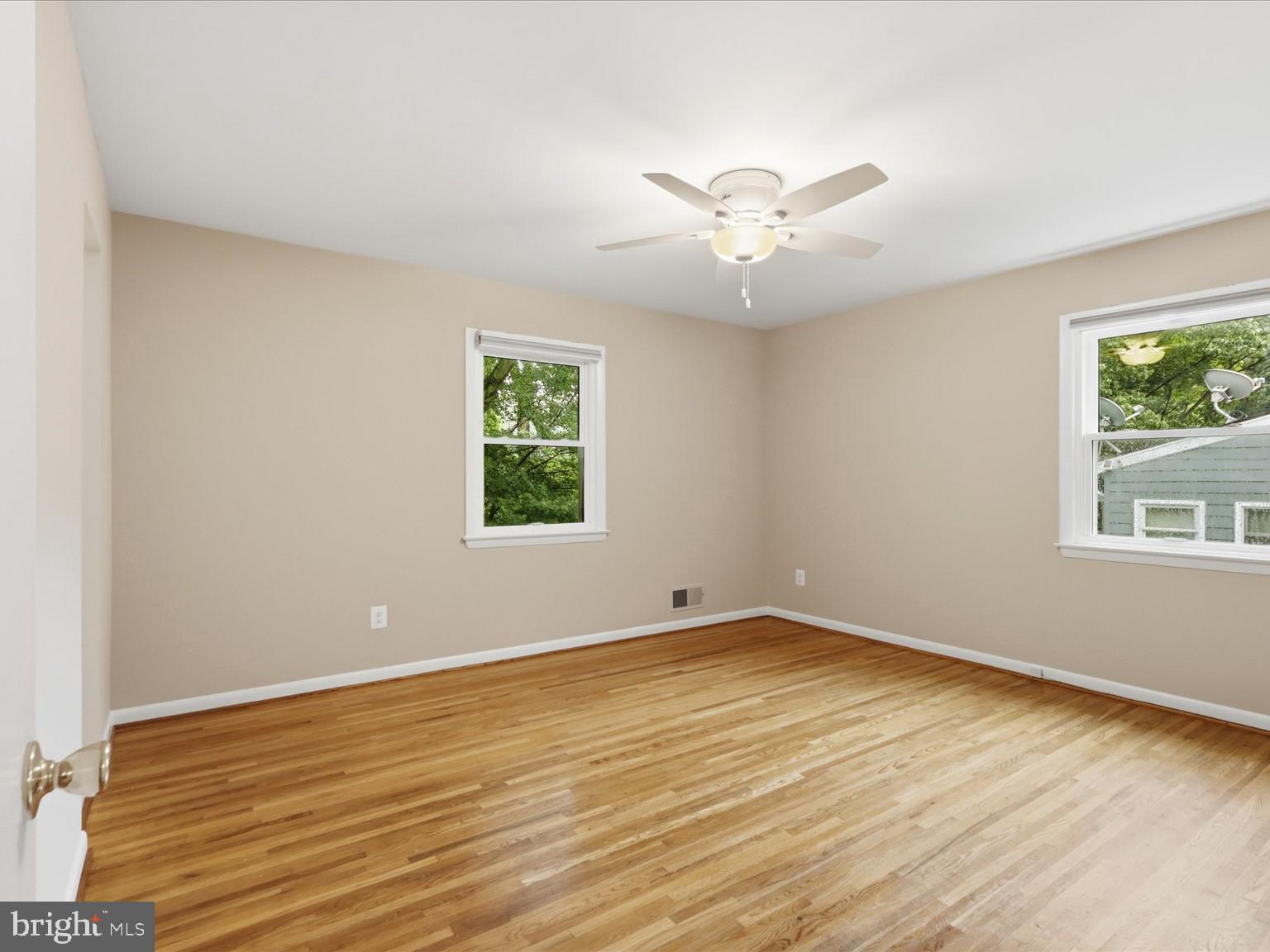 7218 Hadlow Drive Springfield, VA 22152 - Photo 16 of 42 Primary Bedroom