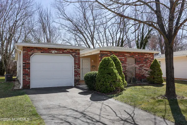 $465,000 | 62 Baser Lane, Brick, NJ 08724