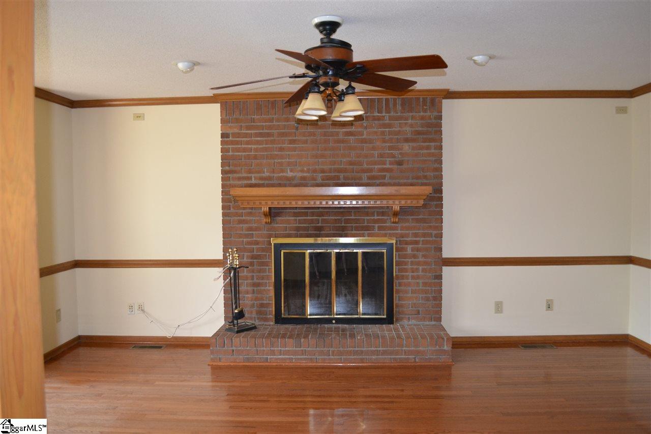 119 Cedar Ridge Lane Simpsonville, SC 29681 - Photo 6 of 16 Gallery Image 6