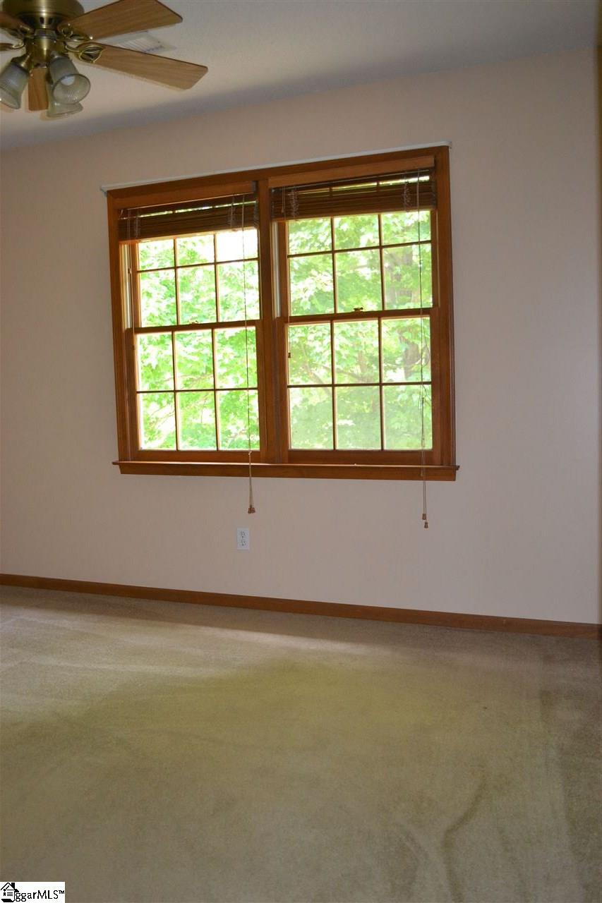 119 Cedar Ridge Lane Simpsonville, SC 29681 - Photo 9 of 16 Gallery Image 9