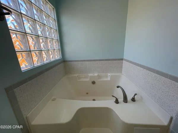 $2,350 | 140 Treasure Palm Drive, Panama City Beach, FL 32408