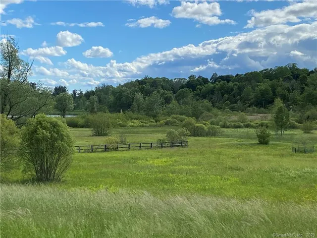 a view of outdoor space with mountain view