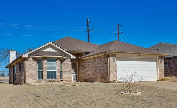 $1,850 | 3411 Austin Street, Gainesville, TX 76240