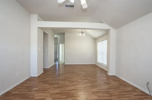$1,850 | 3411 Austin Street, Gainesville, TX 76240
