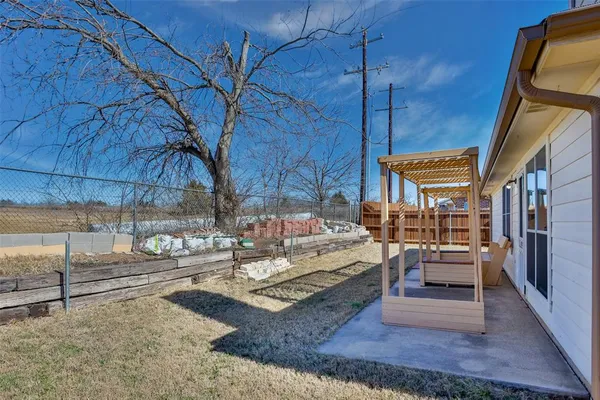 $1,850 | 3411 Austin Street, Gainesville, TX 76240