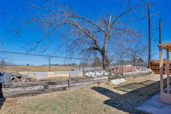 $1,850 | 3411 Austin Street, Gainesville, TX 76240