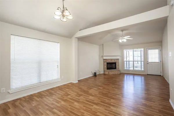 $1,850 | 3411 Austin Street, Gainesville, TX 76240