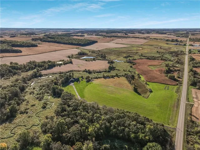 $899,900 | S10655 County Rd D, Strum, WI 54770