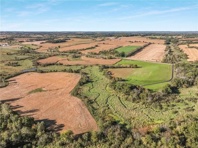$899,900 | S10655 County Rd D, Strum, WI 54770