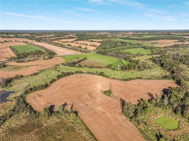 $899,900 | S10655 County Rd D, Strum, WI 54770