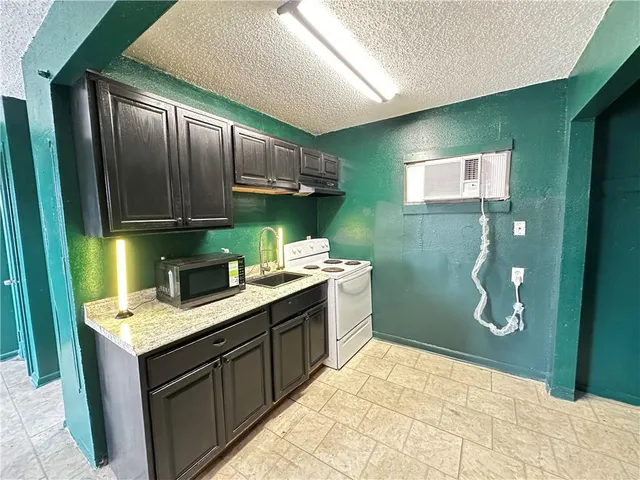 $950 | 519 Hamilton Street, Unit 2, Gretna, LA 70053