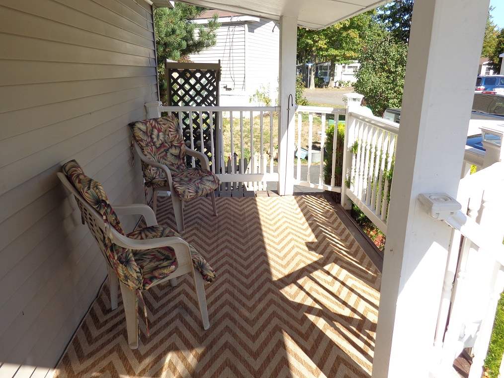 7 Lilac Way North Hampton, NH 03862 - Photo 3 of 18 Gallery Image 3