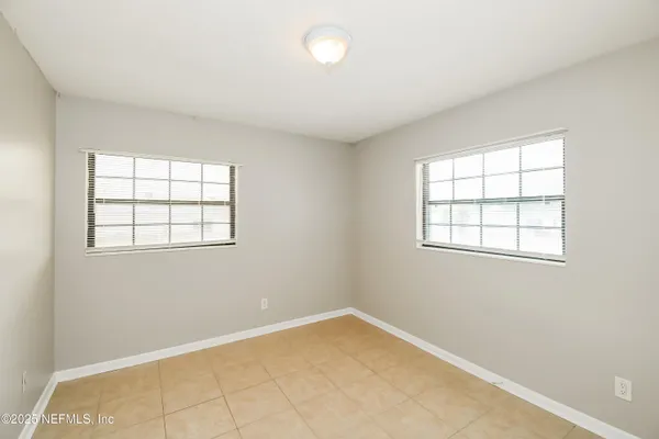 $1,595 | 5822 Jaguar Drive West, Jacksonville, FL 32244