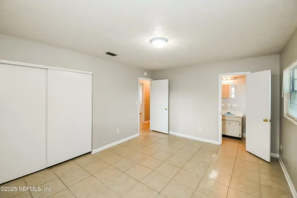 $1,595 | 5822 Jaguar Drive West, Jacksonville, FL 32244