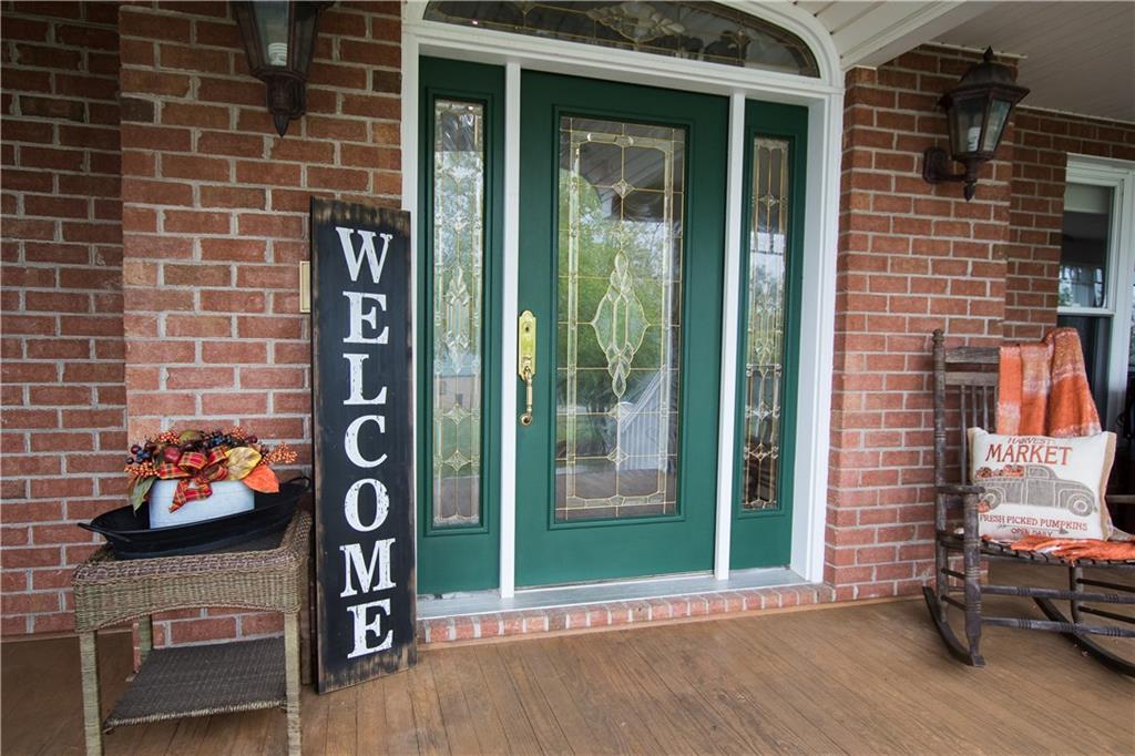 160 Eberle Road Hickory, PA 15340 - Photo 13 of 25 Warm and Inviting Front Entry! Leaded glass w/side panels and transom lets in natural light! Step into your gorgeous new home