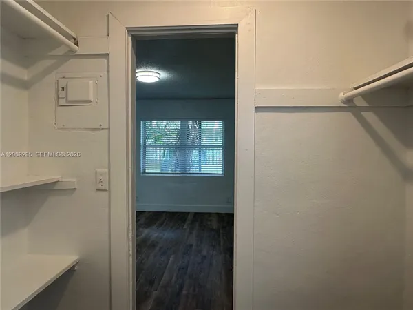 $1,495 | 1821 Thomas Street, Unit 5, Hollywood, FL 33020